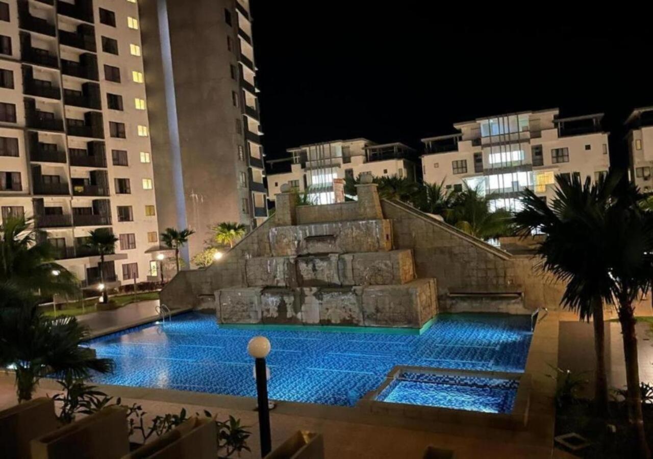 Nature Home 2 - Swiss Garden Resort Residences Beachfront Villa Kuantan Exterior photo